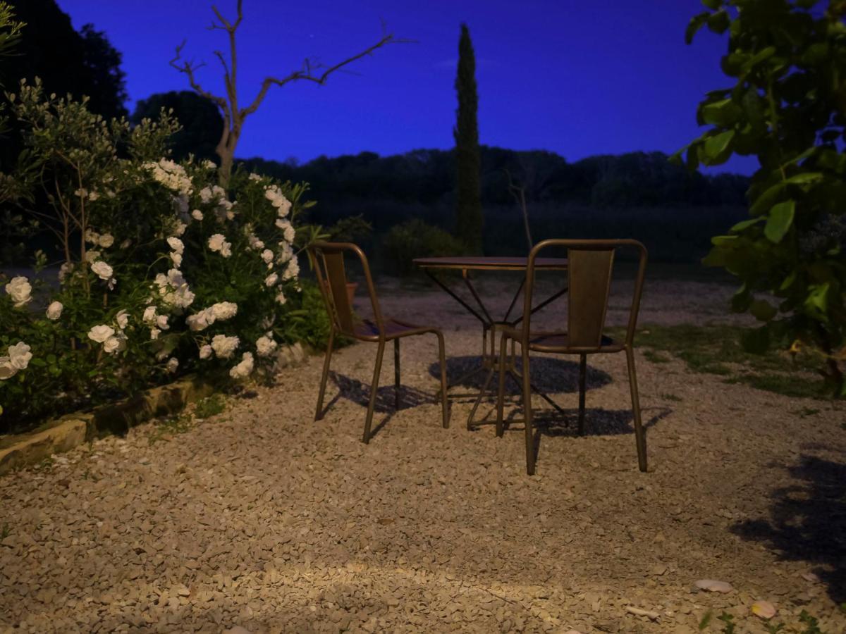 Les Chambres D'Agmara Arles Luaran gambar